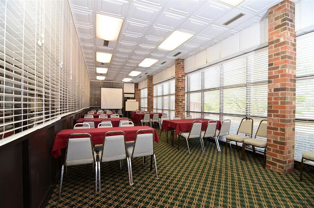 Clarion Pointe Bloomington-Normal Near I-55 And University Afaceri foto